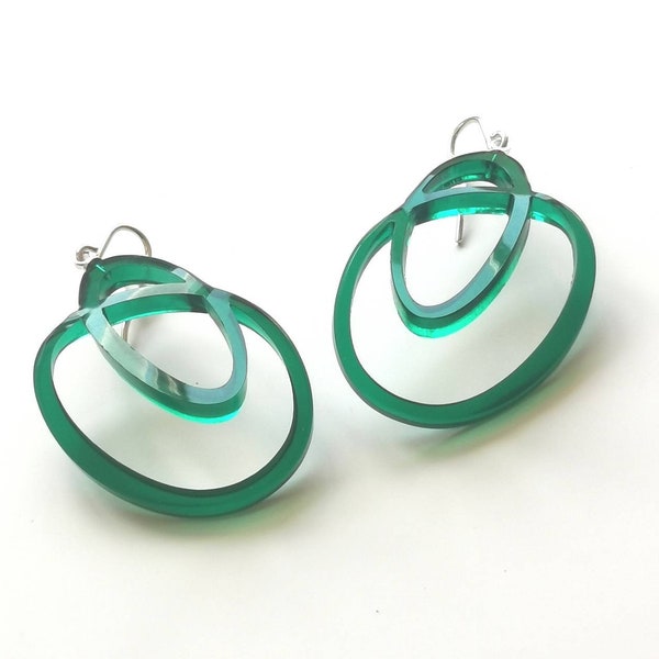 Boucles d'oreilles contemporaines en acrylique avec attaches en argent 925, VOLUTES, boucles d'oreilles en plexiglass légères et colorées