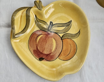 Vintage 1964 Los Angeles California USA Plat en forme de pomme jaune en poterie