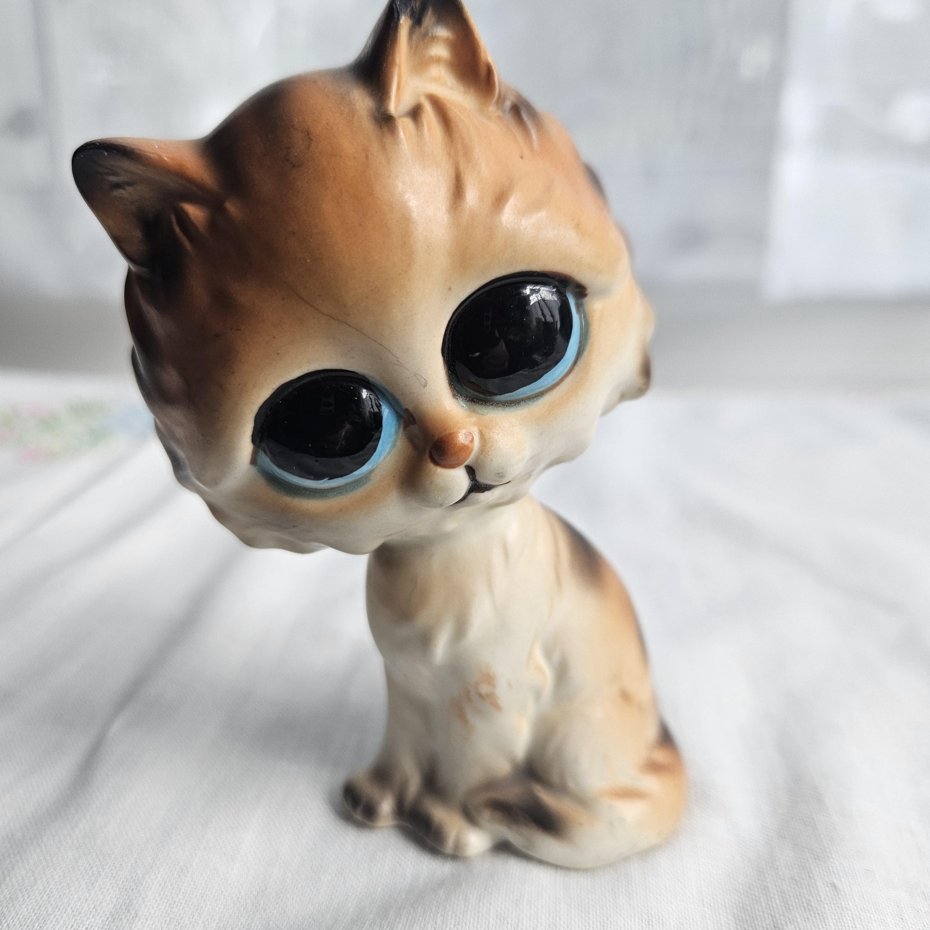Ceramic Big Eye Cat - Etsy