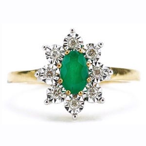 Vintage Emerald & Diamond 9ct Gold Cluster Ring