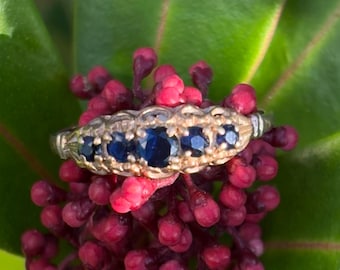 Vintage 9ct Gold Sapphire Ring