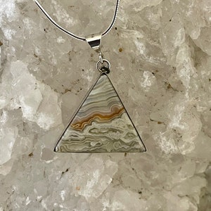 Laguna Lace Agate Necklace