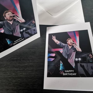 Guy Garvey da Elbow cartão de feliz aniversário com envelope e envoltório de celofane. Em branco por dentro