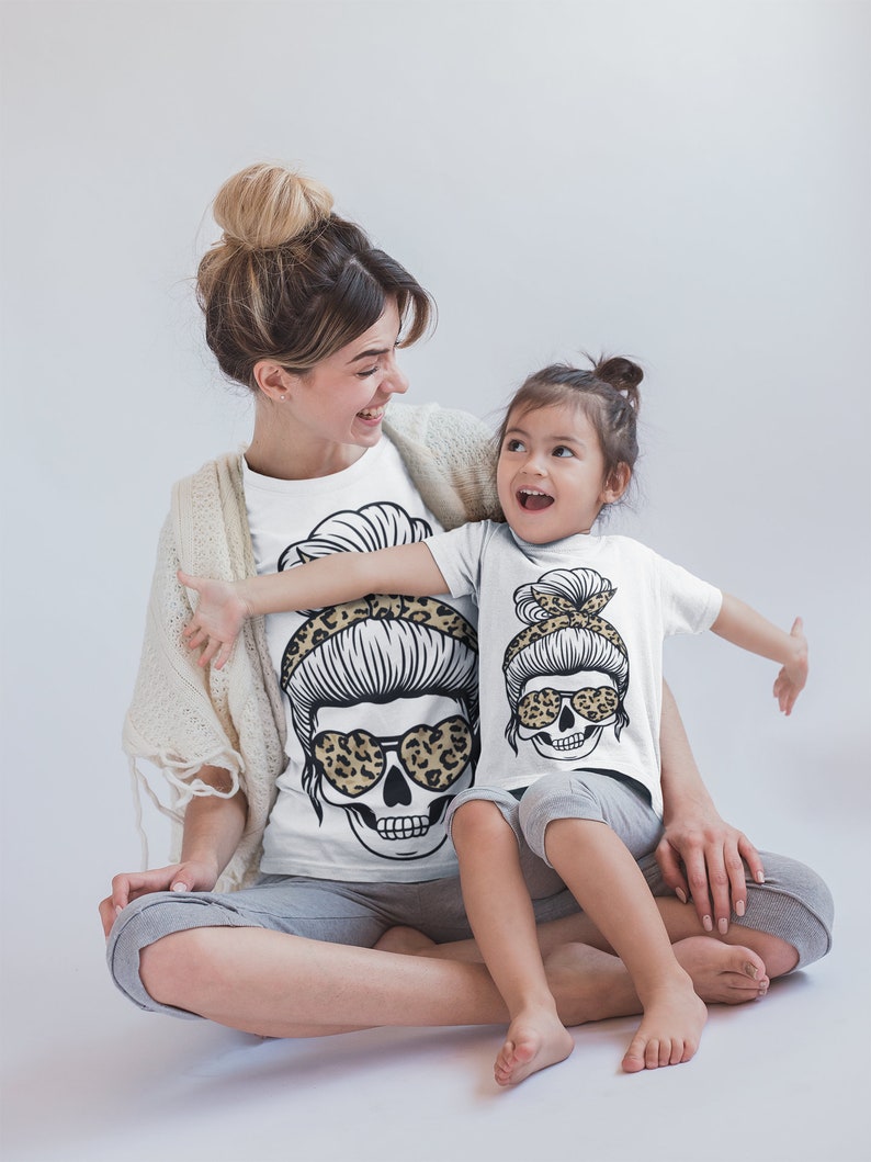 Download Mom and Daughter Skull svg Messy bun skull svg Momster ...