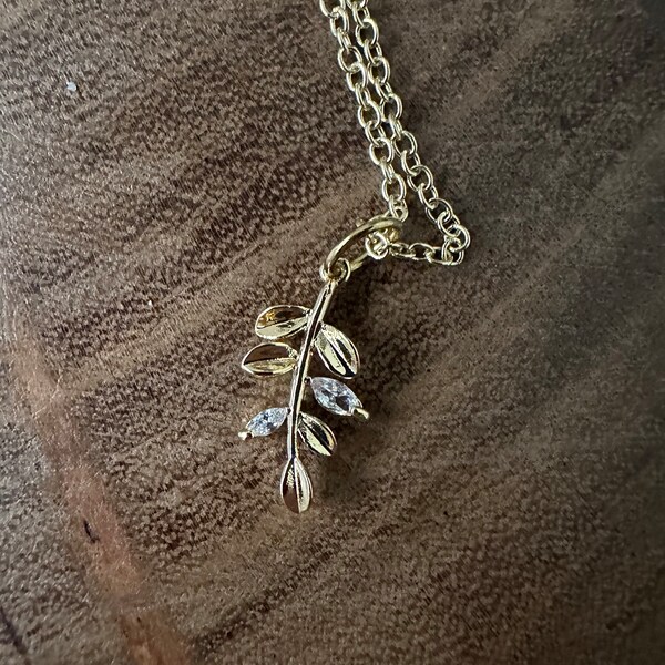 Ivy necklace