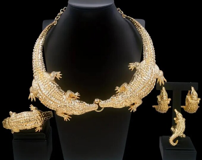Italian Gold Plated Alligator Necklace ( Gold )