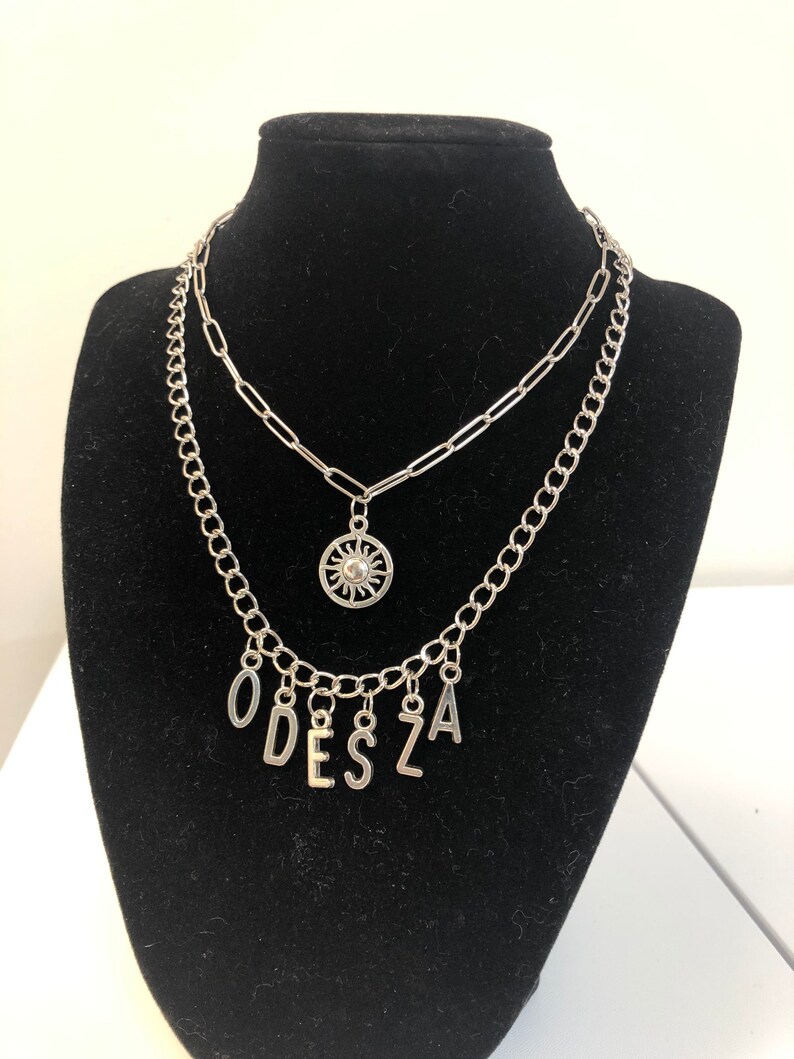 Odesza necklace set