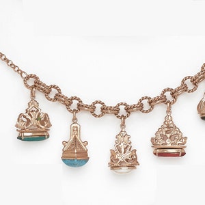 Bracciale Charms in Gold Fatto a Mano in Vittoriano style