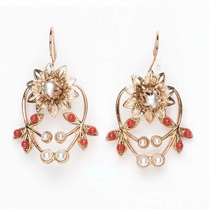 Earrings Vintage, gold 14kt, Demirouge, Liberty, floral, pearls, coral