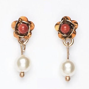 Handmade Gold Small Earring Victorian style