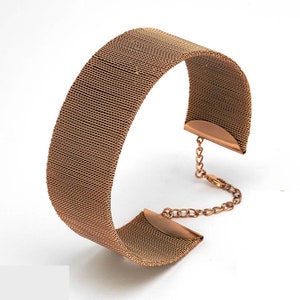 Handmade Gold Iconic Necklace Vintage style