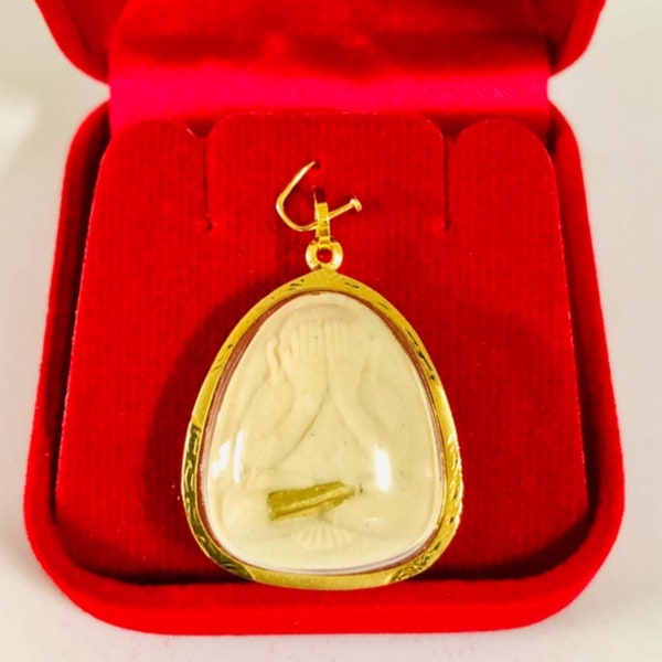 Phra Pidta Buddha amulet from Wat Bowon,Amulet Gold Pendant Blindfolded Buddha Gold, Case Real 18K Gold,75% Waterproof, Phra Pidta Almulet