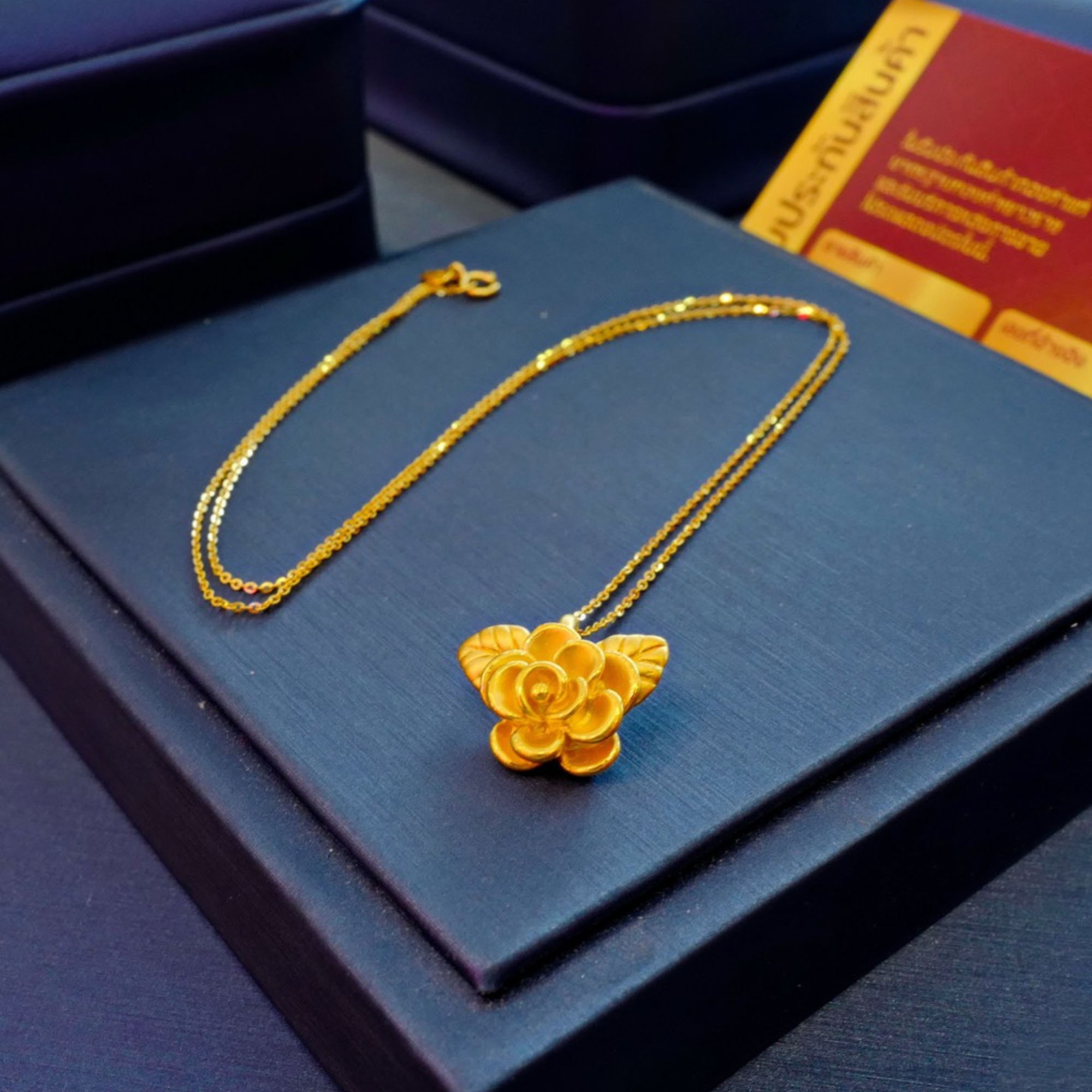 Jasmine 24K Gold Pendant Necklace,Gold Flower Necklace,Jasmine Flower Gold Charm Necklace,Jasmine Flower 24K Gold Necklace for Women