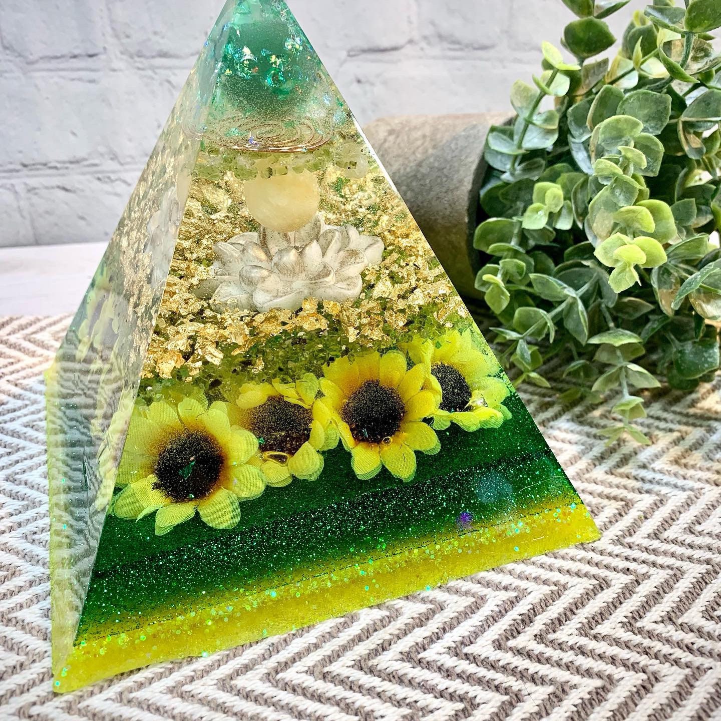 Customize A Pyramid - Thumbnail 3