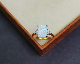 Raw Rainbow Moonstone Engagement Ring, Handmade Moonstone Ring in 925 Sterling Silver, Boho Promise Ring, June Birthstone, Gift for Her