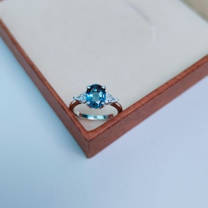 Ocean Teal Sapphire Ring – Oval Cut Lab Grown Sapphire in 925 Sterling Silver,  September Birthstone, Teal Sapphire Ring, Gift for Her