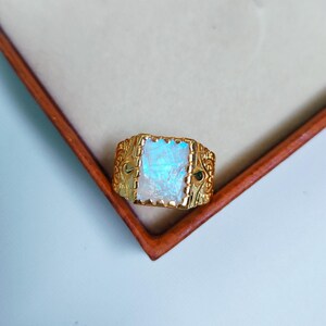 Anillo vintage de piedra lunar arcoíris, anillo rectangular de piedra lunar en plata de ley 925, anillo llamativo de piedra lunar hecho a mano, piedra de nacimiento de junio