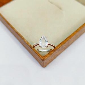 White Sapphire Solitaire Ring, Pear Cut Lab Grown White Sapphire Ring in 925 Sterling Silver Wedding Ring, April Birthstone, Gift for Her