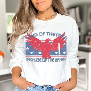 Retro American Shirt, Land of Free Because of The Brave Vintage Shirt, Patriotic Retro Shirt, 4th of July Retro Shirt, Independence Shirt