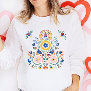 Scandinavian Shirt, Botanical Shirt, Folk Art T-Shirt, Scandinavian Gift, Gift For Women Vintage Flower Shirt, Gift For Women