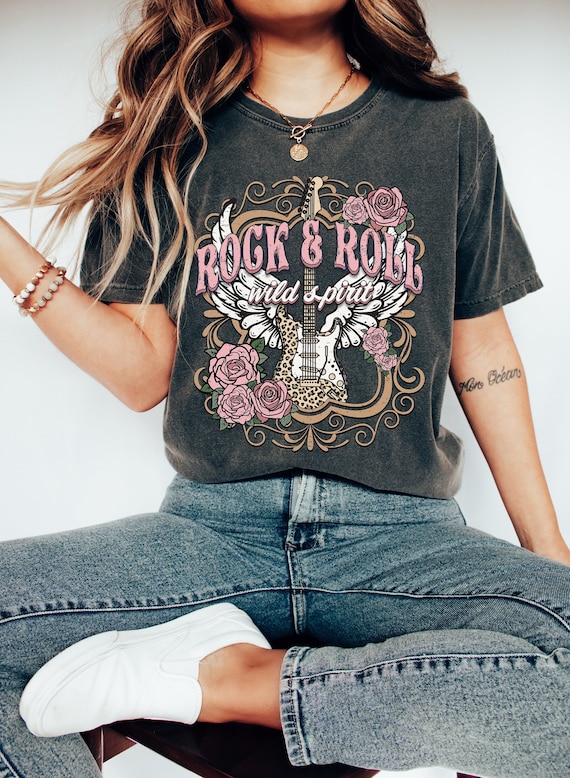 Guitar Shirt. Retro Style T-Shirt Guitar Shirt. Retro Style T-Shirt