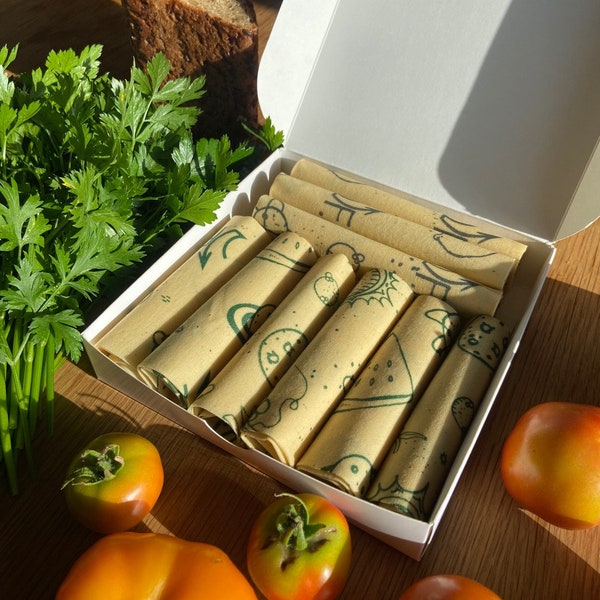 8 Reusable Beeswax Food Wraps — 3 Medium & 5 Small Wraps — Zero Waste Food Storage Solution — Sustainable Kitchen Gift for Housewarming