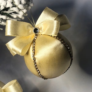 Xmas decorations set of 2. Luxury Christmas rhinestone ornaments Tree decor small Xmas ornament Christmas gift set bauble Ivory Gold baubles