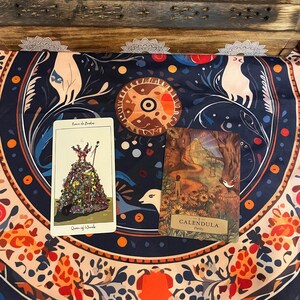 Personalized Tarot and Oracle Readings