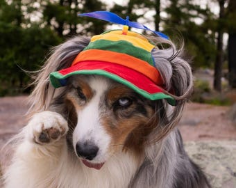 Retro Colorblock Spinning Propeller Dog Hat: Cotton Bucket Hat for Dogs