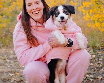 Felpa con cappuccio rosa baby coordinata per animali domestici e proprietari: maglioni fatti a mano in misto cotone
