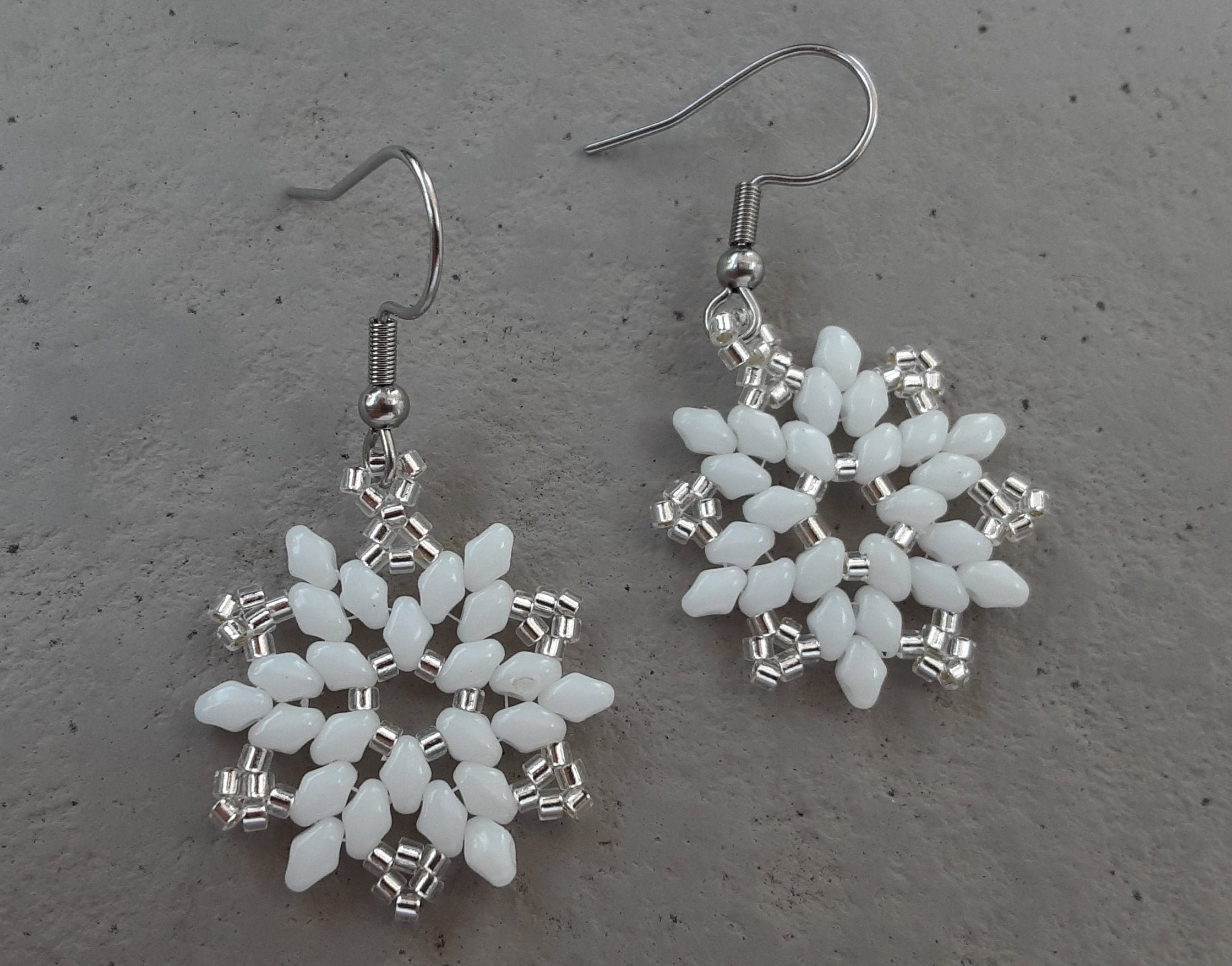 Snowflake Earrings 6 Pointed Stars Winter Earrings Snow Etsy