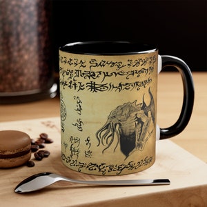 Cthulhu Mug, Lovecraft Mug, cthulhu gift, H.P. Lovecraft,Horror Mug ,Necromicon Mug