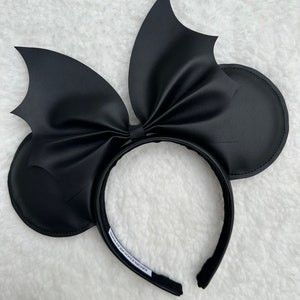Bat bow ears