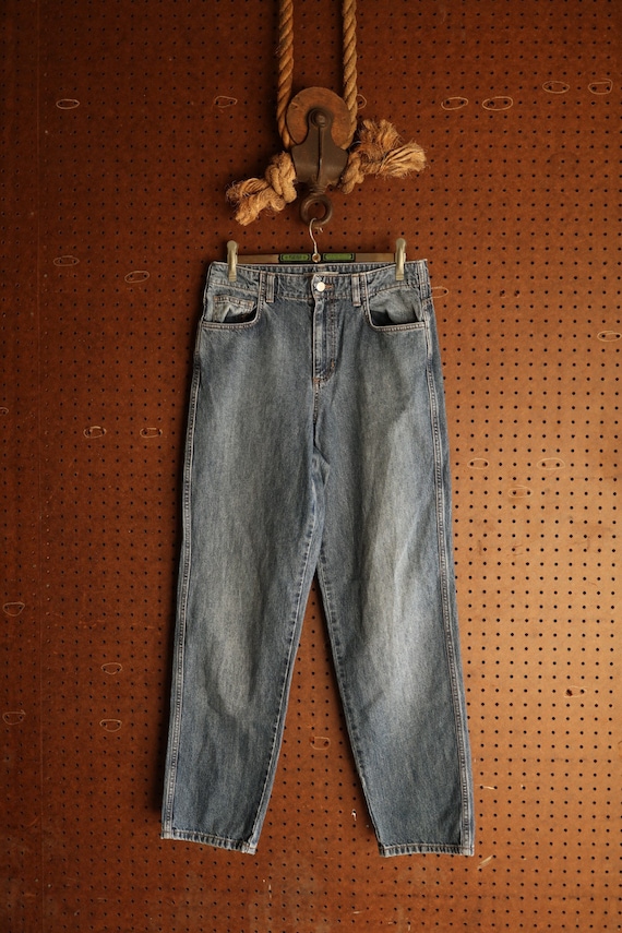 Vintage Unisex Guess Tapered Leg Jeans ( 30W x 30… - image 1