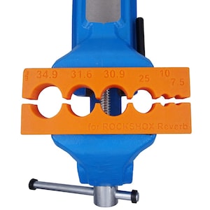 Morsetto reggisella telescopico con ganasce morbide e blocco a morsa con RockShox Reverb, misure specifiche con magneti