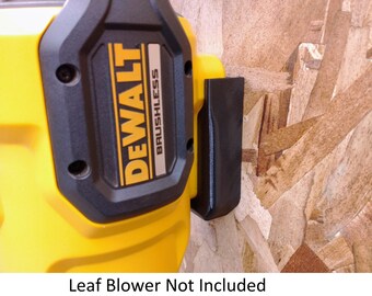Appendino Soffiatore Dewalt Flexvolt Appendiabiti A Parete O A Perno Per Soffiatore Foglie Dewalt 60V DCBL772 - Montaggio Facile, Fabbricato USA Organizer Per Utensili Da Giardino - Foto 2