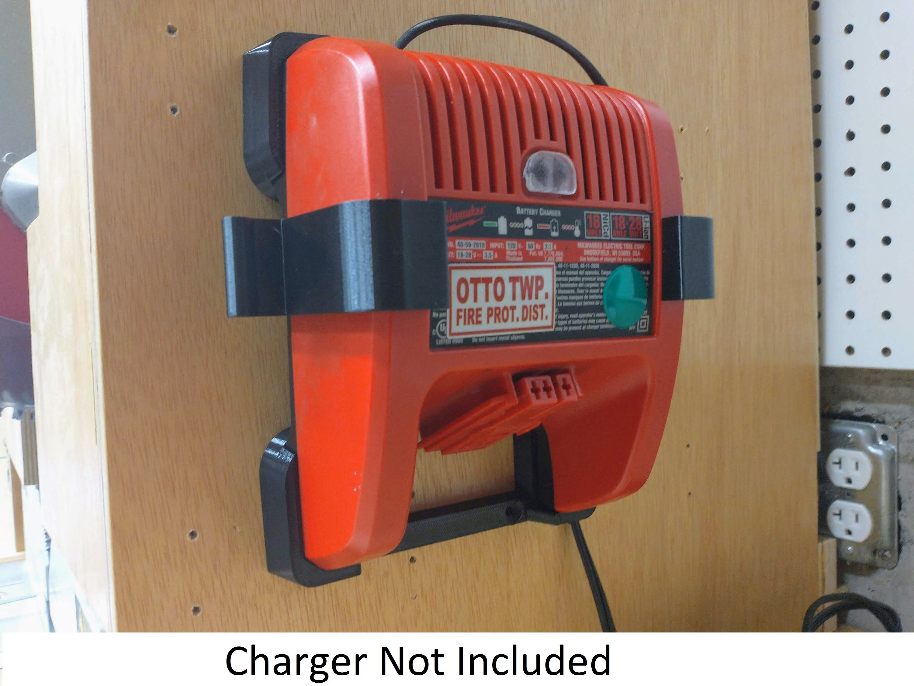 Milwaukee v28 charger hotsell
