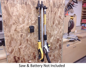 Wandhalterung für DeWalt DCPS620 Stangensäge mit Optionaler DCPH820 Heckenscherenhalterung