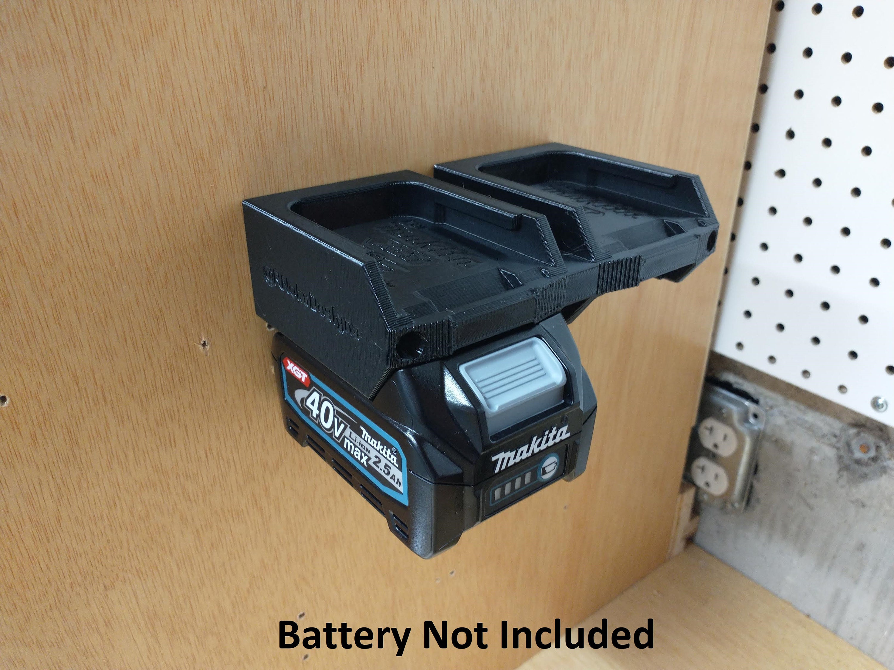 Stealth Mounts StealthMounts Makita Charger Mount Wall Mount