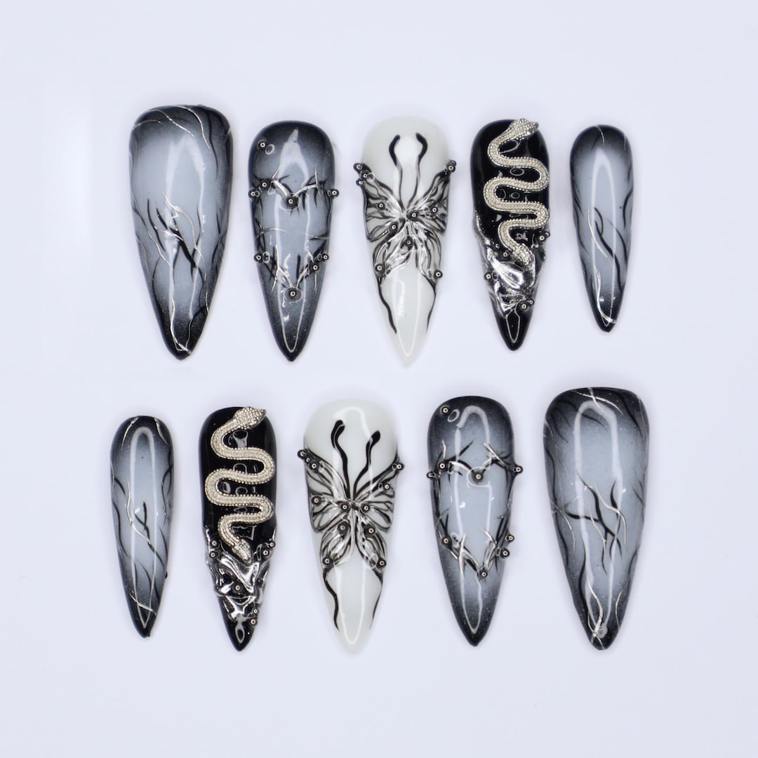 Black Gothic Halloween Long Almond Press on Nail, Halloween/cosplay