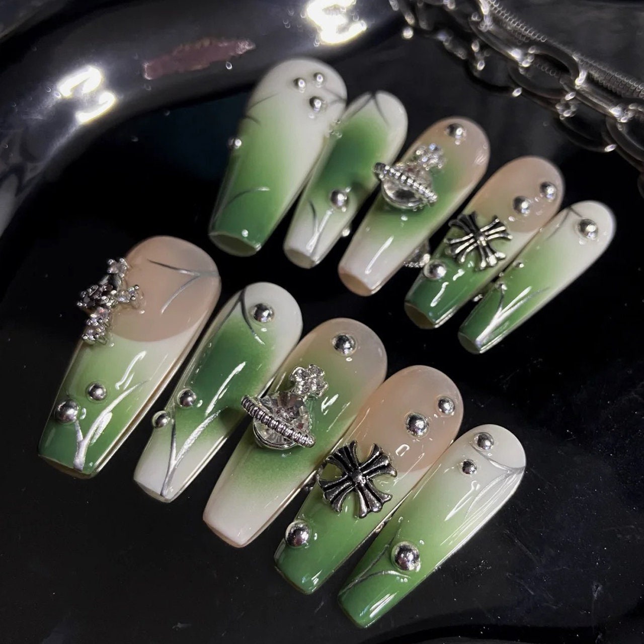 SILVER PLANET Press on Nails With Charms Gems 