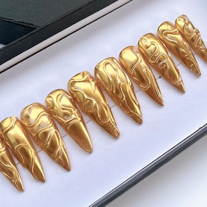 3D Gold Metallic Long Stiletto Press On Nails Goth , Custom Long Coffin Nails , Luxury Nail Art, Handmade Nail, Reusable Fake Nails