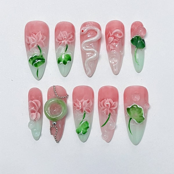 LNA0232 - Amande longue pression lotus rose et serpent blanc sur l'ongle, faux/faux ongle ressort acrylique peint à la main personnalisé, ongles floraux