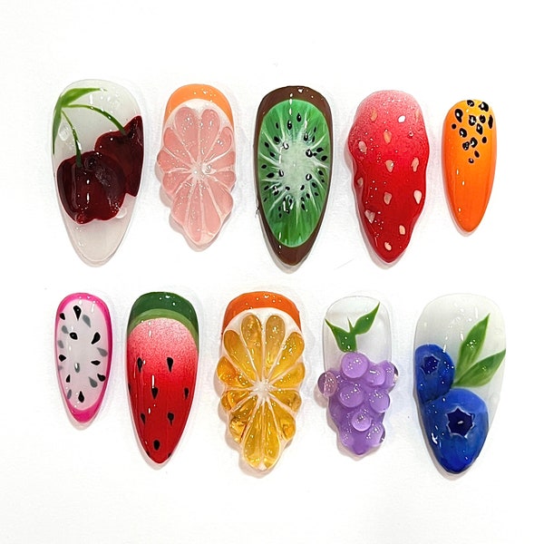Kleurrijke fruitliefhebber pers op nagels, zomervakantie nepnagels, frisse look valse nagels voor vakantie verjaardag, cadeau voor haar