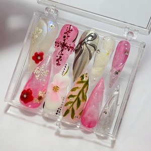 Free Style 3D Flowers Almond Press on Nails, Elegance Fake Nails for Holiday, Party, Event, Cute