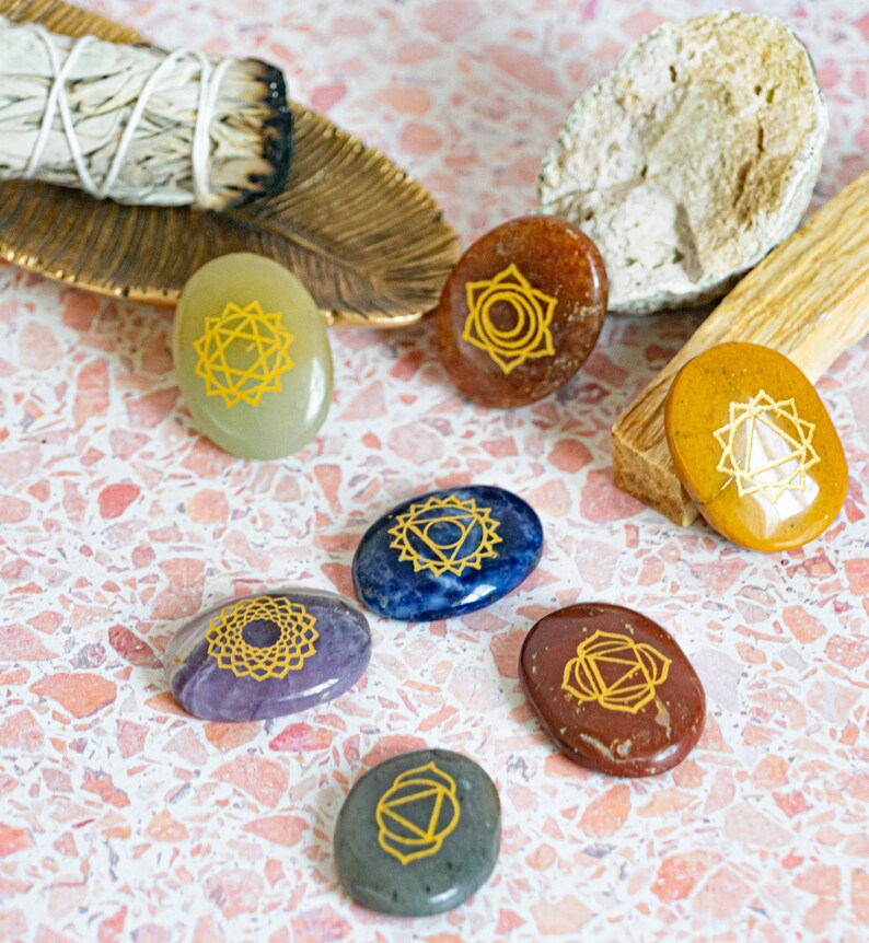 Seven Chakra Stone Set With Chakra Guide - Gift for Her Crystal Healing ...