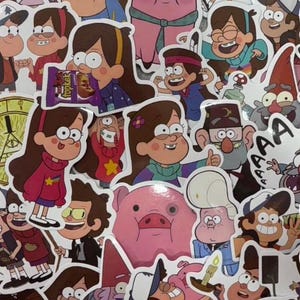 Könnte beinhalten: Eine Sammlung farbenfroher Aufkleber mit Charakteren aus der Zeichentrickserie Gravity Falls. Die Aufkleber zeigen verschiedene Charaktere in unterschiedlichen Posen und Ausdrücken, mit leuchtenden Farben und detaillierten Designs.
