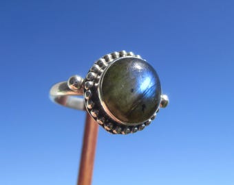 Labradorit aus Madagaskar - Ring Gr. 18 - Silber 925