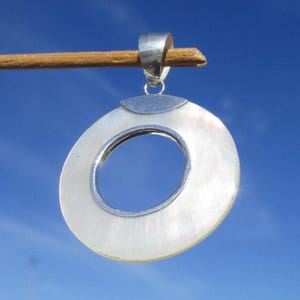 Mother of Pearl Pendant Silver 925