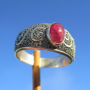 Rubis, taille de bague : 17 - Argent 925